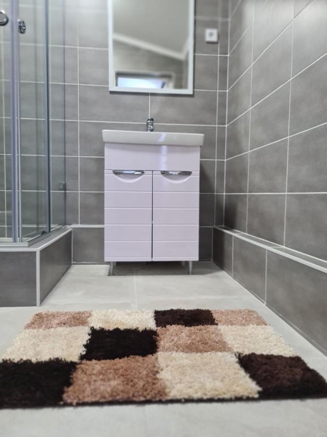 Гостиничный Комплекс Адал Shchuchinsk Ngoại thất bức ảnh